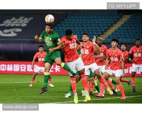 东海岸足球明星的崛起与挑战：从青训到职业赛场的奋斗历程