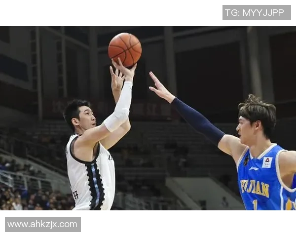 大哥远程连线篮球明星畅谈职业生涯与球场背后的故事